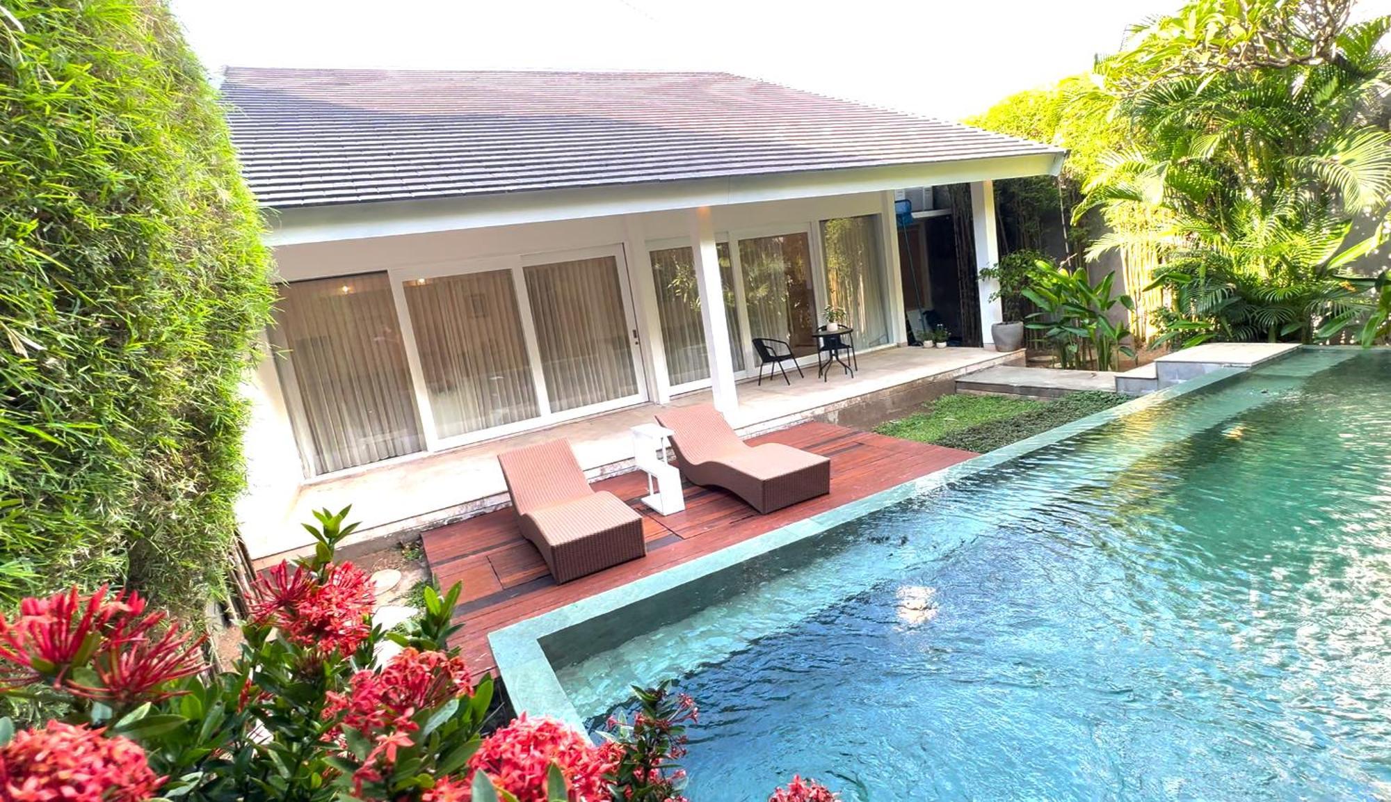 Villa Rainbow Sanur Exterior photo